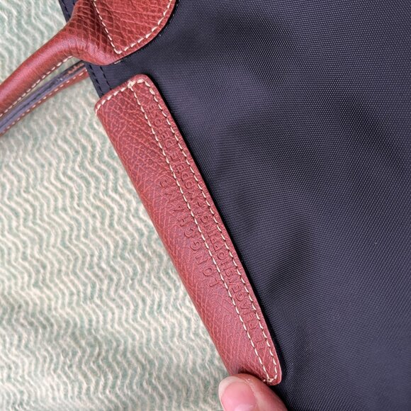 LONGCHAMP "Le Pliage - 'Shopping' - Modele Depose" - 11" height VVGUC - Picture 12 of 16